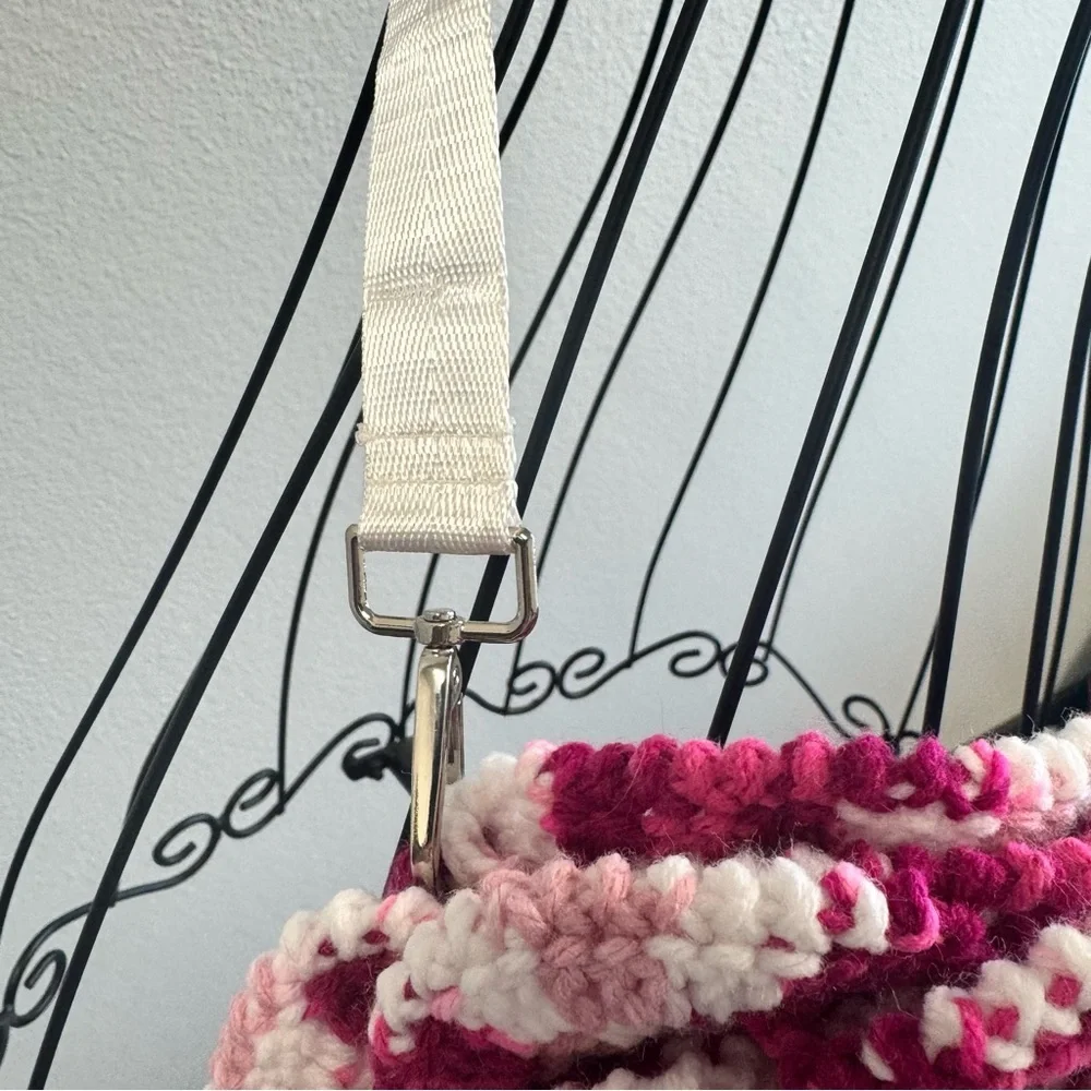 Pink & White Hand Crocheted Rose Purse